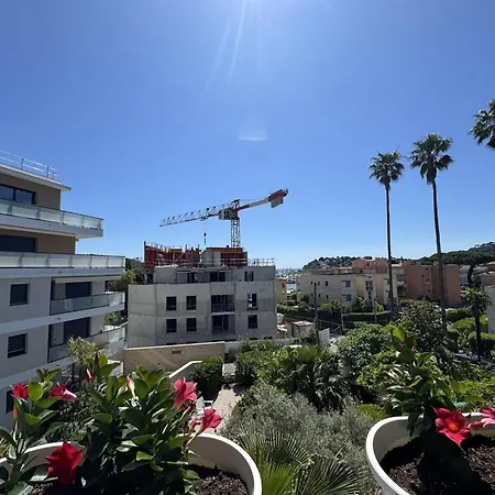 Avec Parking Et A/c Proche - Fr-1-100-357